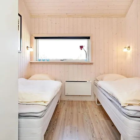 Coastal Escape With Rainfall Showers * Großenbrode